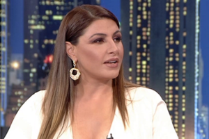 H Παπαρίζου ξεκαθαρίζει: "Δεν αναγκάζω κανέναν ούτε να με κοιτάζει ούτε να με ακούει"