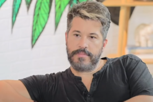 Ο Γρηγόρης Γκουντάρας και η Νάταλι Κάκκαβα απάντησαν on air στον Χάρη Βαρθακούρη για τον λογαριασμό του "Όλα Γκουντ"