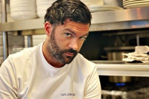 Γιώργος Παπακώστας: Δεν ξέρω αν χρειάζομαι ψυχολόγο, αισθάνομαι λίγο παράξενα τα τελευταία δύο χρόνια