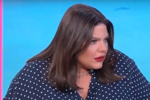 Δανάη Μπάρκα: "Έχω αισθανθεί αμήχανα και έχω πνιγεί από το άδικο για καταστάσεις ή πράγματα" - εικόνα 2