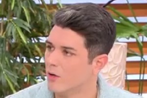 Ο Λάμπρος Κωνσταντάρας απαντά στον Δημήτρη Πανόπουλο: "Θίγεται πάρα πολύ και τσαντίζεται - Καινούργιος είναι, θα μάθει" - εικόνα 2