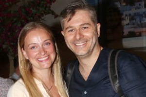 Η Λένα Δροσάκη φωτογραφίζει τους γονείς και τον αδερφό της στις διακοπές τους - εικόνα 3