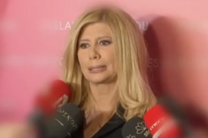 Βαγγέλης Περρής: "Η Μαίρη Συνατσάκη ποτέ δεν είπε αυτά για τα οποία κατηγορήθηκε από τη Ζήνα Κουτσελίνη"