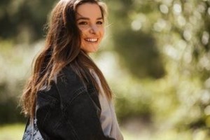 Η Εριέττα Κούρκουλου ποζάρει αγκαλιά με τον ενός μήνα γιο της