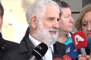 Στο Εφετείο ο Πέτρος Φιλιππίδης μαζί με την Ελπίδα Νίνου