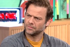 Ορέστης Τζιόβας: "Ήμασταν τότε ζευγάρι με την Κατερίνα Παπουτσάκη και σχεδόν την είχαν βιάσει στον δρόμο" - εικόνα 2