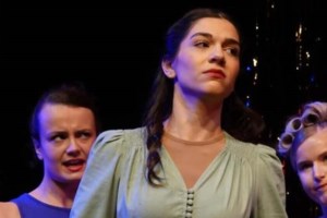 #Familygoals | Η Δέσποινα Βανδή ποζάρει μαζί με την απόφοιτη Μελίνα Νικολαΐδη