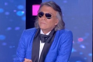 Ξέσπασε ο Ηλίας Ψινάκης κατά της Μαίρης Συνατσάκη: "Πρόστυχο για να πουλήσεις δύο ρουχαλάκια να χρησιμοποιείς το metoo"