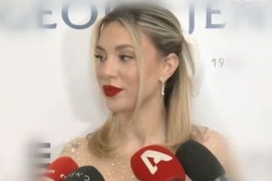 H ανάρτηση της Γαρυφαλλιάς Καληφώνη μετά τα unfollow με τον Χρήστο Μάστορα: "Από μακριά ναι, αγαπημένοι όχι" - εικόνα 2