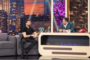 Ηλίας Βρεττός: "Αποφάσισε δημοκρατικά ότι από σήμερα θα με λένε Βρεττό"