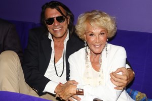 Αίθρα Λυκουρέζου: "Έκανα καιρό να ξεπεράσω το ότι φέρθηκα έτσι όπως φέρθηκα στη μητέρα μου" - εικόνα 2