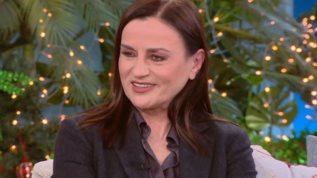 Η εξομολογηση της Καρυοφυλλιας Καραμπετη: &quot;Δεν θελω να βαραινω τη συζητηση σε μια ευχαριστη εκπομπη&quot;