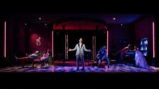 Δον Ζουαν | Με επιτυχια ξεκινησαν για δευτερη χρονια οι παραστασεις με τον Πανο Βλαχο