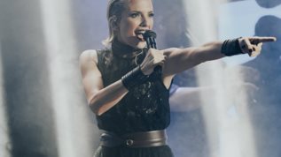 Η Κατερινα Λιολιου κυκλοφορησε επιτελους τον "Λογαριασμο"!