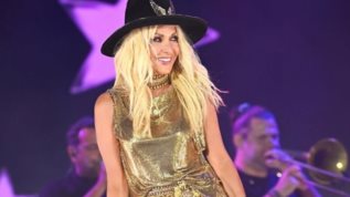 Αννα &amp; Νικη Βισση | Με ταιριαστα outfits στη Γερμανια