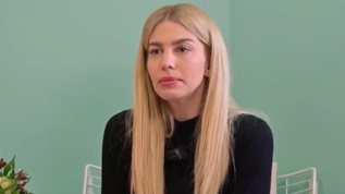 Βαλια Χατζηθεοδωρου: "Τα τελευταια χρονια ειμαι πιο κοντα στο παιδι, οχι στον γαμο"