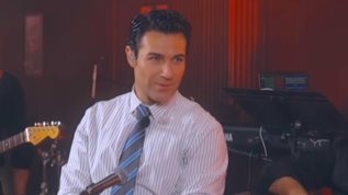 Πετρος Ιακωβιδης: &quot;Εχω παει αυπνος οχτω ωρες ταξιδι με το αμαξι, για να δω τη σχεση μου&quot;