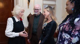 Η Sarah Jessica Parker δινει μαθηματα στυλ στη βασιλισσα Καμιλα στο Clarence House