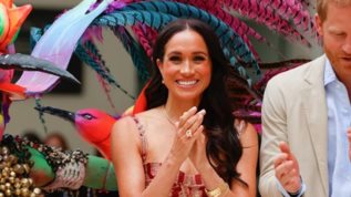 Meghan Markle | Η πρωτη της εμφανιση στην Paris Fashion Week με δυο minimal chic looks