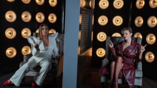 Αντζελα Δημητριου &amp; Κατερινα Λιολιου συνδυαζουν τα 90s με το σημερα στο νεο τους τραγουδι