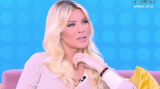 Η Κατερινα Καινουργιου σε μια on air δηλωση για μωρουδιακα: "Εχουμε καιρο"