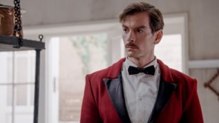 Ο Γιαννης Κουκουρακης μιλα πρωτη φορα για την επιστροφη του στο &quot;Grand Hotel&quot;