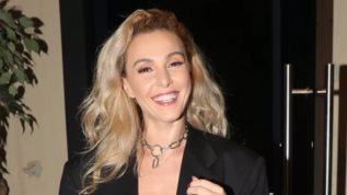 &quot;Μεγαλωνουμε μαζι&quot; | Η εφηβη Ταμτα με την κορη της σε ενα σπανιο καρε