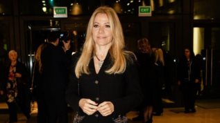 Μαριαννα Λατση | Η βραδινη εμφανιση με ιδιαιτερο blazer στο Μεγαρο Μουσικης Αθηνων