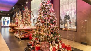 Party Christmas Vibes στα πολυκαταστηματα notos