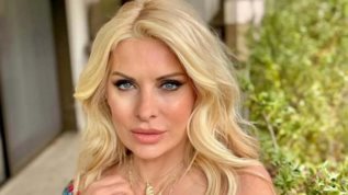 Ελενη Μενεγακη | Με λευκη couture δημιουργια αγκαλια με τον Σακη Ρουβα