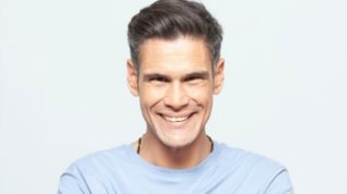 Η απαντηση του Δημητρη Ουγγαρεζου στον Πανο Κατσαριδη - "Ακομη στον θειο σου θα δουλευες"