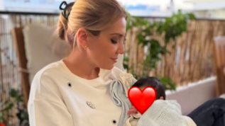 Ελενα Παπαβασιλειου | Νεο μελος στην οικογενεια της: &quot;Καλωσορισες στον κοσμο&quot;