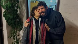 Η εξομολογηση του Θαναση Πατριαρχεα για την μητερα του: "Να δινετε την εκατονταπλασια αγαπη στους γονεις σας"