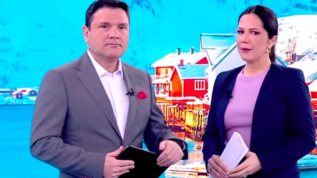 Ντινος Σιωμοπουλος και Στελλα Γκαντωνα: "Περαστικα στη Σια Κοσιωνη"