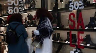 Χειμερινες εκπτωσεις 2026: Ποτε κανουν πρεμιερα και ποσο θα διαρκεσουν