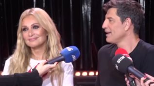 Η επικη αντιδραση του Σακη Ρουβα: &quot;Πλακα κανεις; Τι ρωτας;&quot;