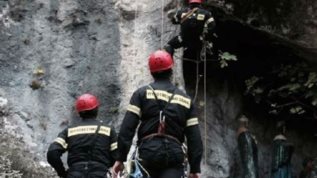 Κρητη: Επιχειρηση διασωσης στο Φαραγγι του Αμπα - Mε ελικοπτερο η παραλαβη 40χρονου τραυματια