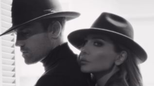 Δεσποινα Βανδη και Κωνσταντινος Αργυρος σε διπλη, εκρηκτικη συνεργασια