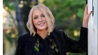 Ρουλα Κορομηλα σε Λαμπρο Κωνστανταρα: "Με χαρα οταν και οποτε προκυψει να εισαι πλαι μου"