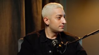 Σοκαρει ο Γιαννης Κατινακης: "Ελεγαν: Να τον βγαλουμε στην επομενη σταση να τον σκοτωσουμε;"