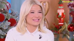 Η Φαιη Σκορδα "αποπροσανατολιστηκε" on air - "Παει η ροη παιδια"