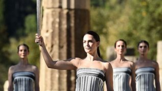 Μαιρη Μηνα | Πρωθιερεια στην τελετη αφης της Ολυμπιακης Φλογας για τους Χειμερινους Αγωνες Μιλανο/Κορτινα 2026