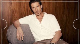 Αιχμη για τον Νικο Οικονομοπουλο και το νεο βιντεο κλιπ του