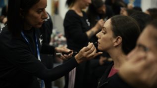 H KIKO MILANO γινεται Υπερηφανος Υποστηρικτης της Eλληνικης Ολυμπιακης Λαμπαδηδρομιας!