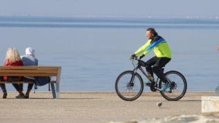 Καλος ο καιρος την Κυριακη: Η προγνωση για την 28η Οκτωβριου