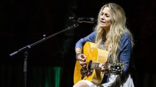 &quot;Με κατεστρεψε!&quot;: Η Paris Jackson δειχνει στον φακο τις καταστροφικες σωματικες συνεπειες του εθισμου της