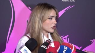 Η Κονι Μεταξα αντιδρα on camera σε ερωτηση για τον Μαριο Καποτση