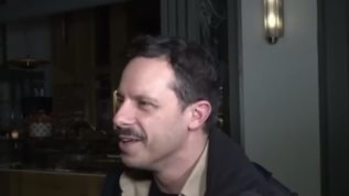 Η αντιδραση του Δημητρη Μακαλια μετα την επιμαχη ατακα της Μπεττυς Μαγγιρα για πρωην συνεργατιδα