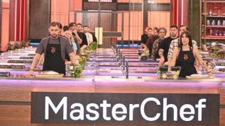 MasterChef | Οι παικτες μπαινουν στην ανανεωμενη κουζινα του MasterChef!