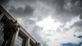 Αιθριος καιρος την Κυριακη - Που θα σημειωθουν τοπικες βροχες